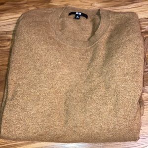 Uniqlo 100% cashmere sweater